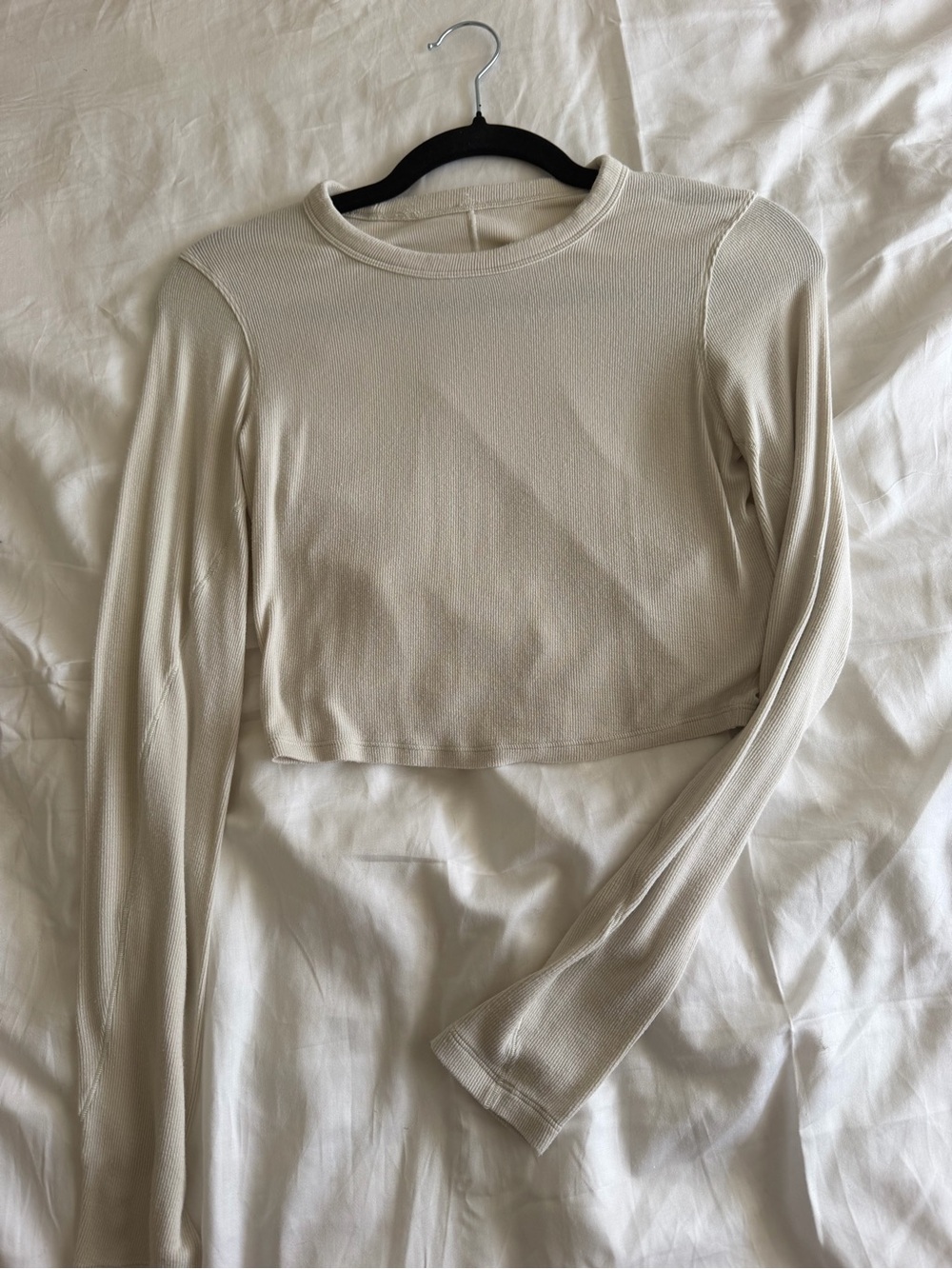 lululemon athletica Cream Long Sleeve Cropped Top
